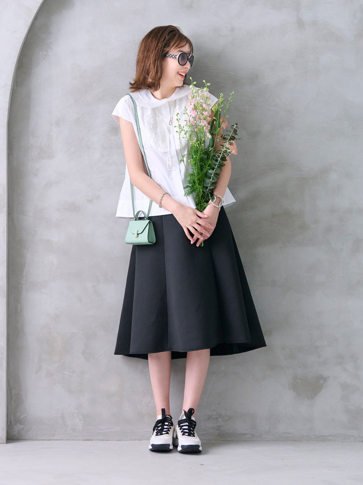 ブラウス×ボンディングスカート