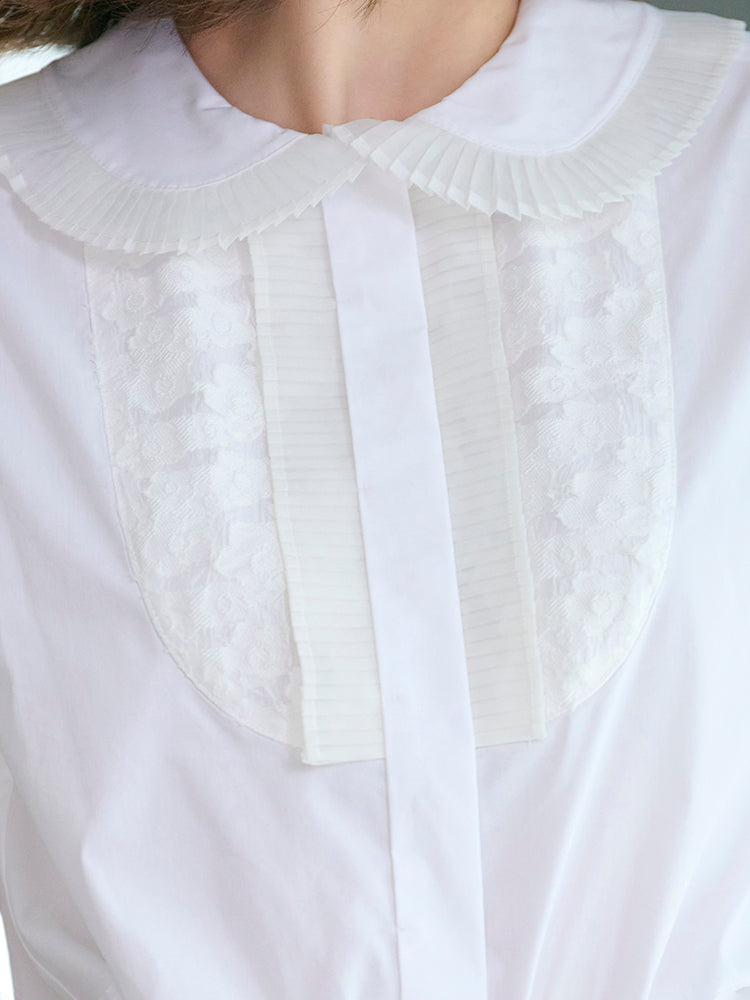 ブラウス×スモッキングプリーツスカート