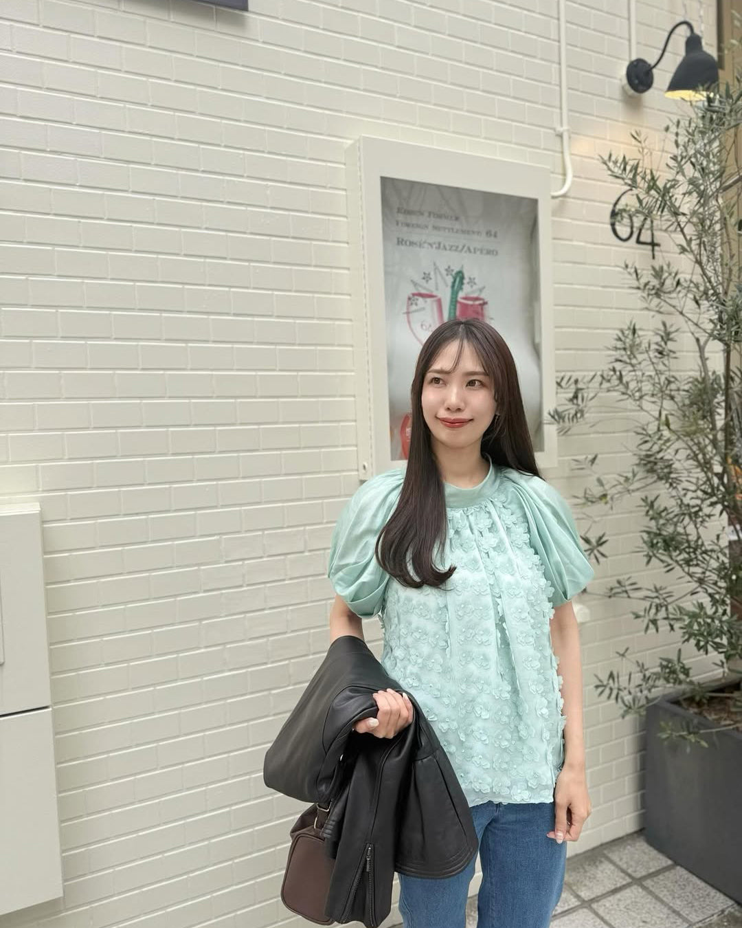 フローラルトップス  Miho (164cm)