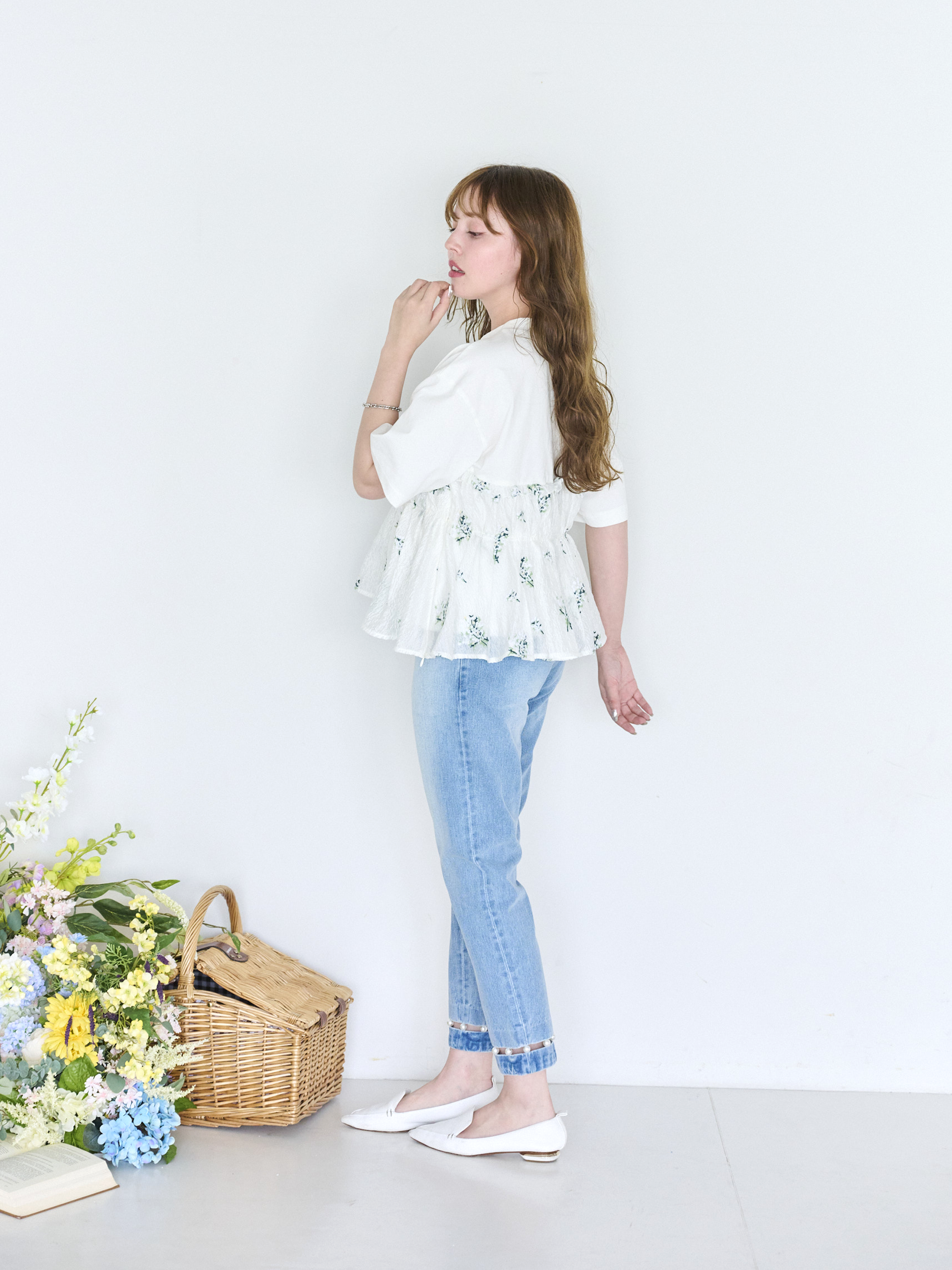 カスミソウ刺繍Tシャツ |【公式】Chestyオンラインショップ カスミソウ刺繍Tシャツ |【公式】Chestyオンラインショップ