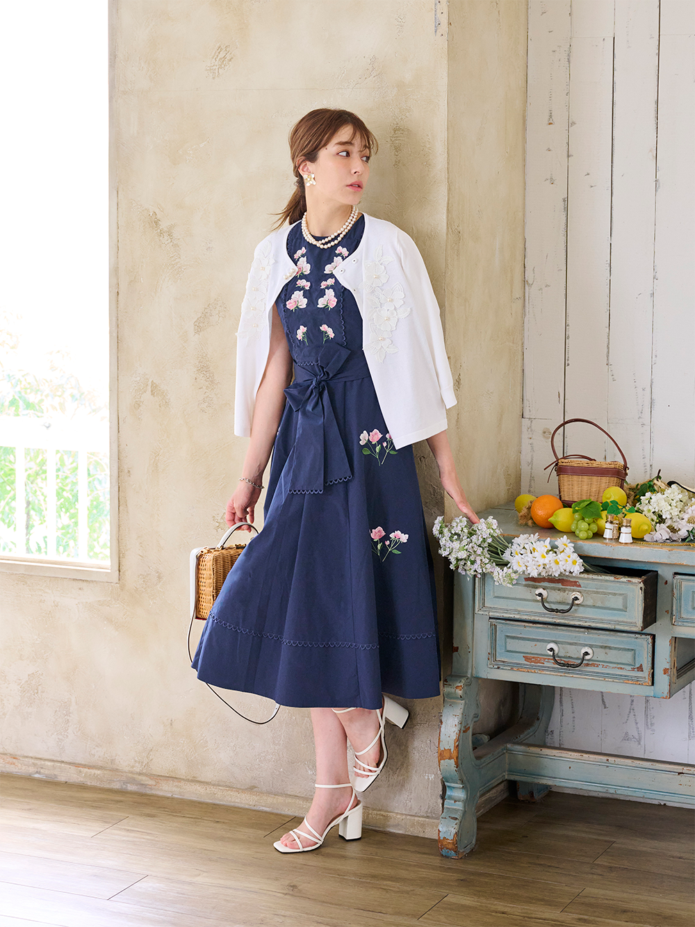 チェスティ ワンピース チェスティワンピース 紫陽花刺繍ワンピース