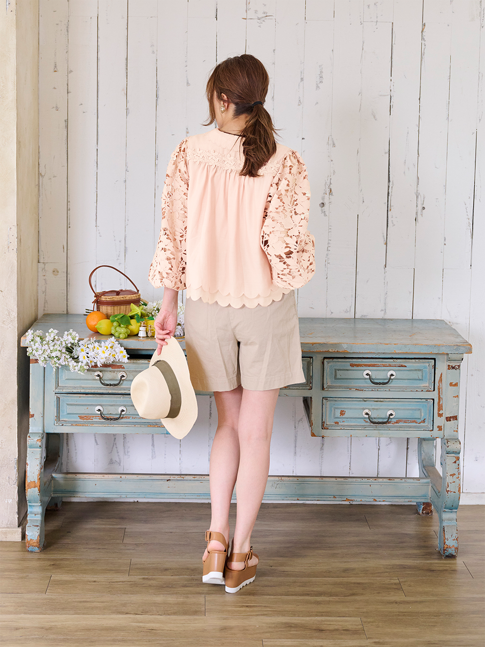 エレガントライトウェア