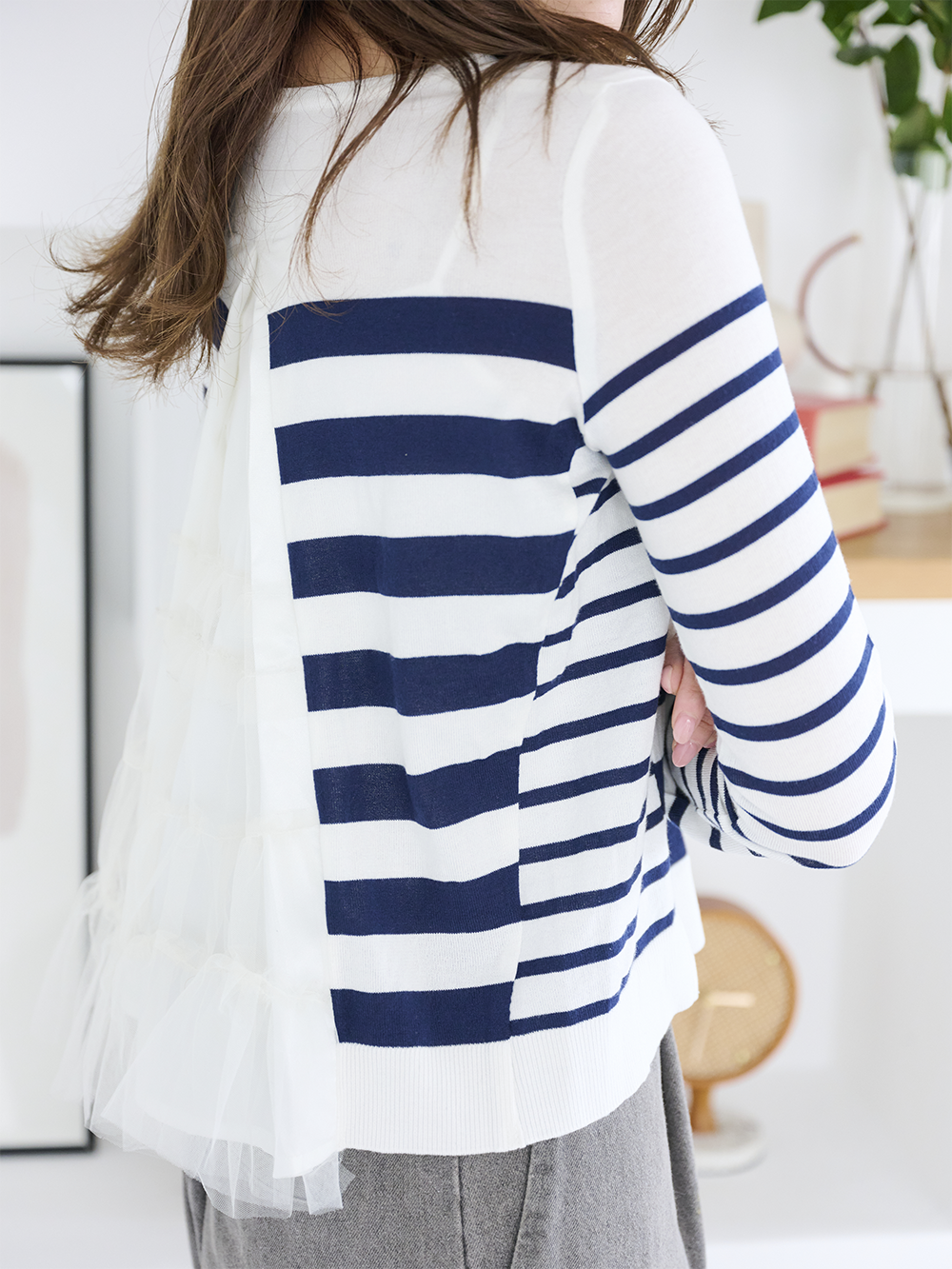 バックフリルカーディガン