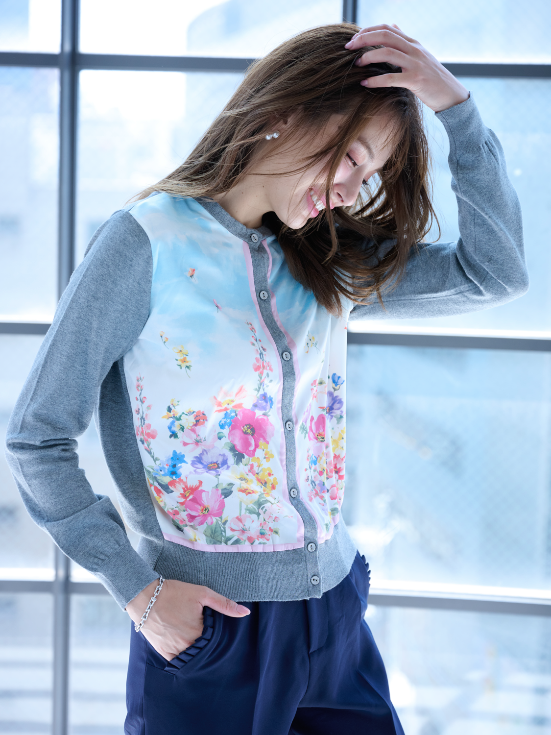 スカーフプリントカーディガン