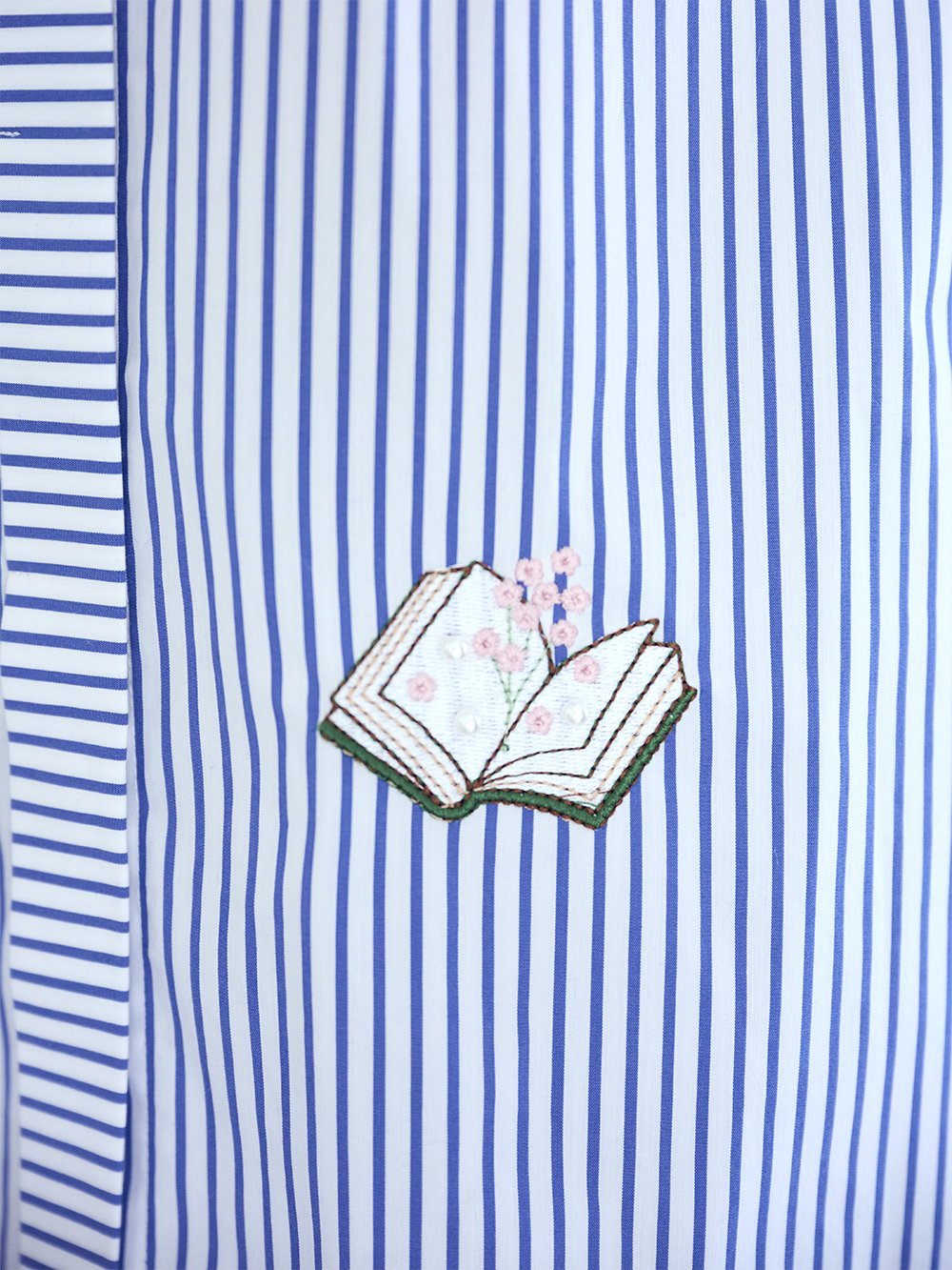 チャーミングブラウス