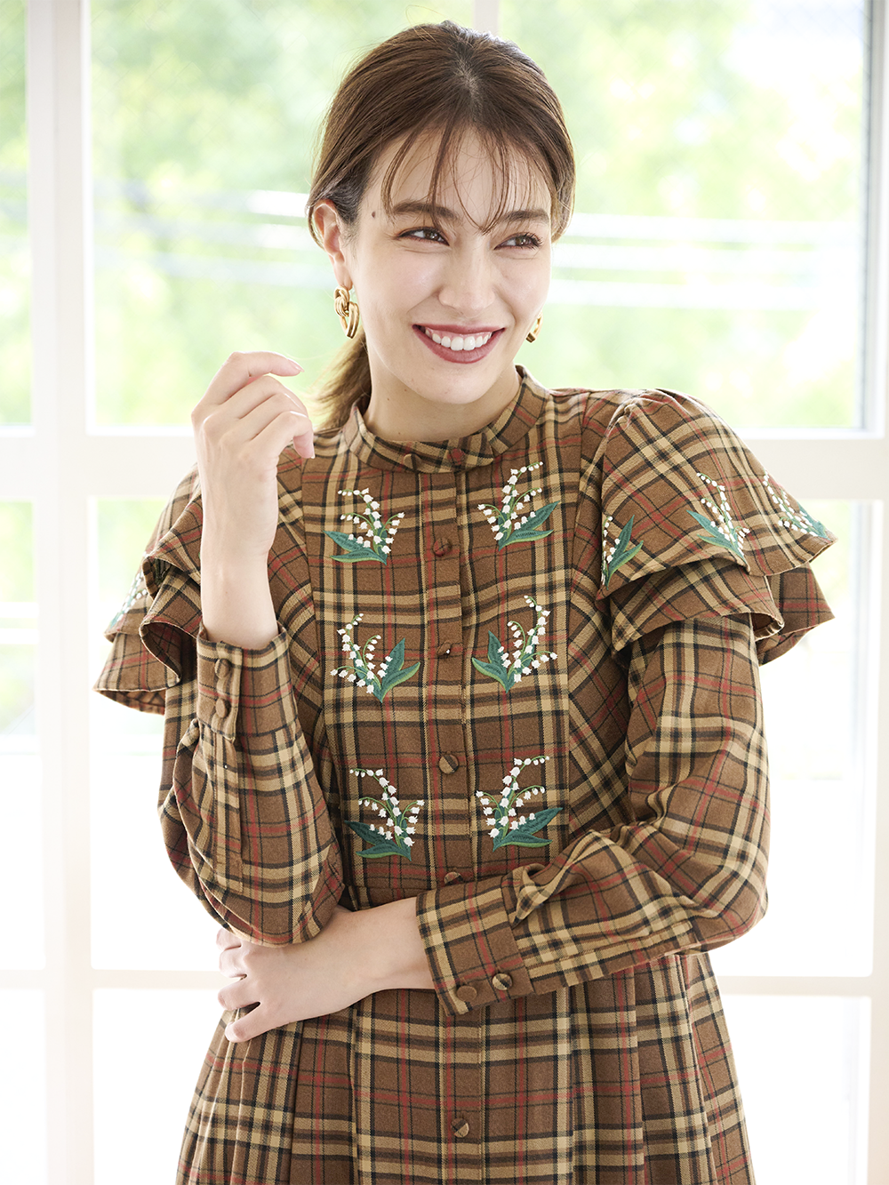 新品未使用 ブルーレーベル ワンピース ロング ブラウン 金ボタン チェック ブルーミングワンピース｜【公式】Chestyオンラインショップ