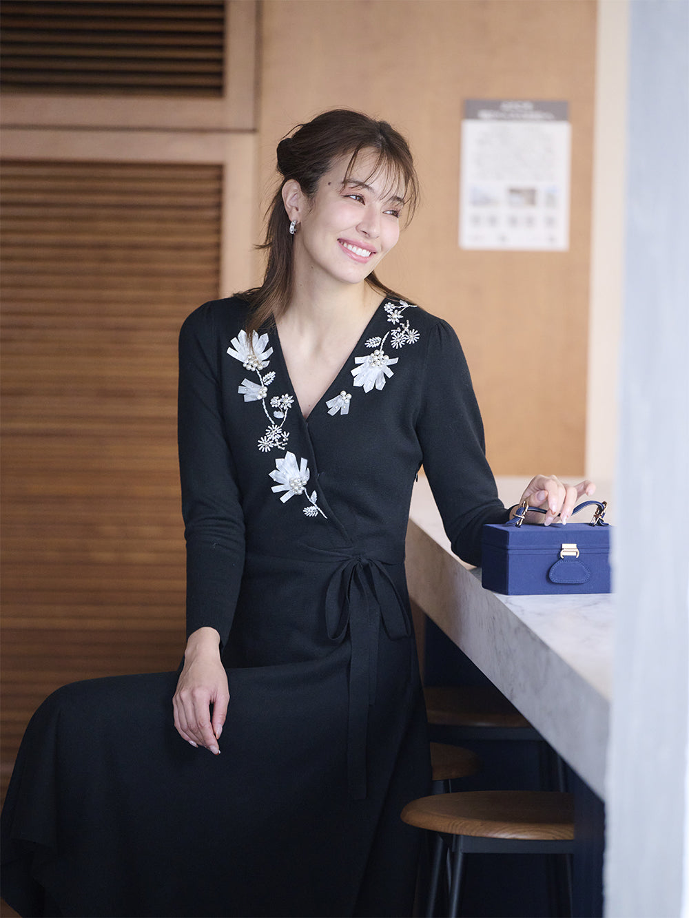 ノーブルカシュクールニットワンピース