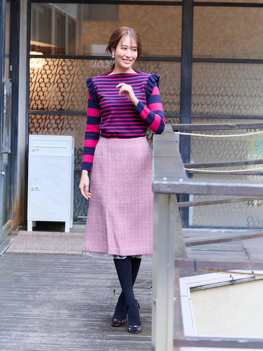 エレガントデイリーフリルニット