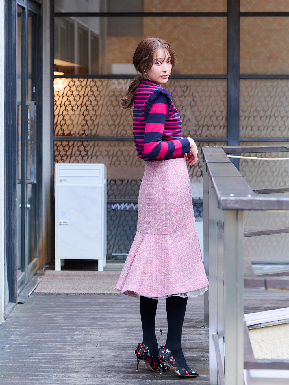 エレガントデイリーフリルニット