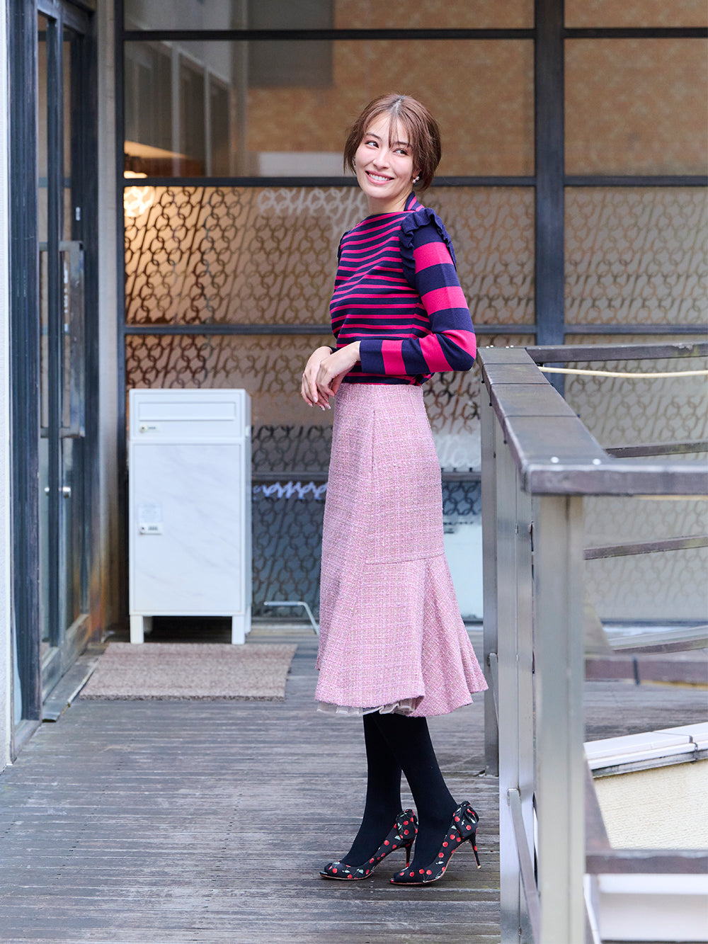 エレガントデイリーフリルニット