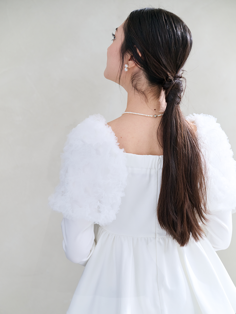 model：H168 着用サイズ：1サイズ 着用カラー：Off White