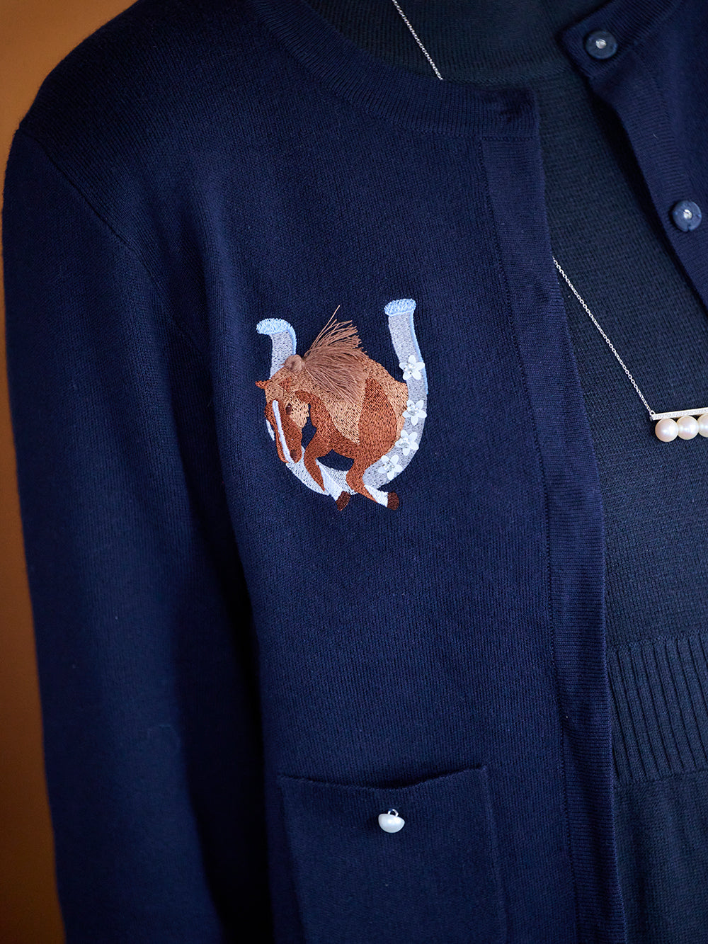 ハッピーホースカーディガン