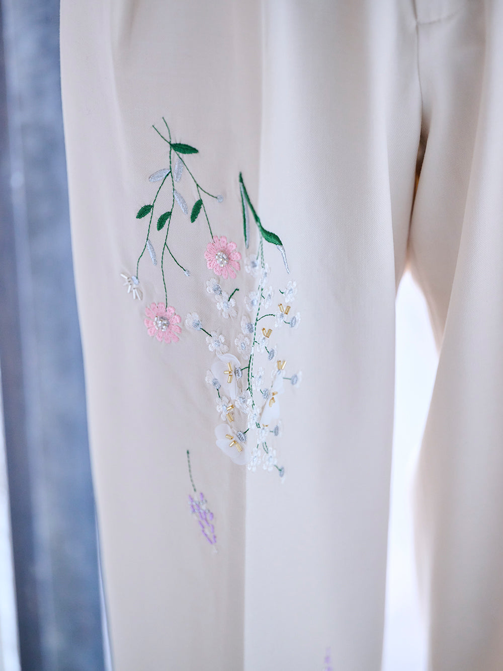 ブルームワイドパンツ