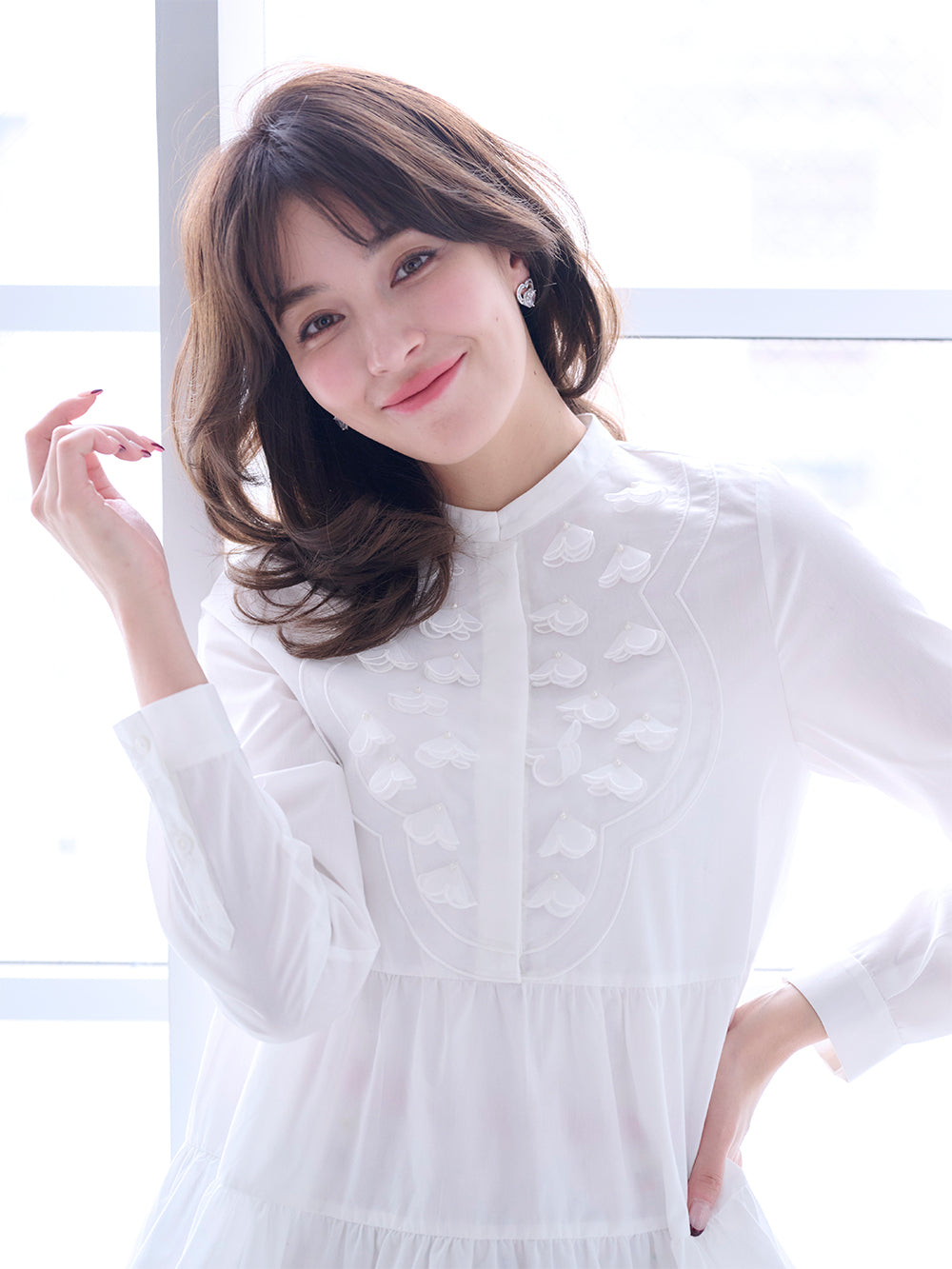 フラワーモチーフブラウス