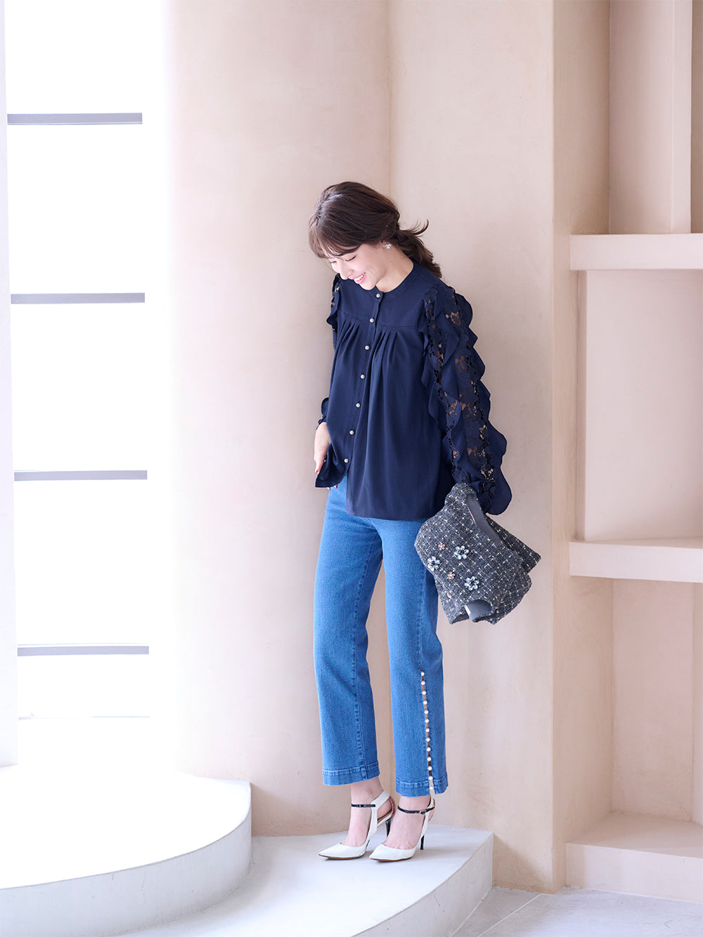 レースフリルスリーブブラウス