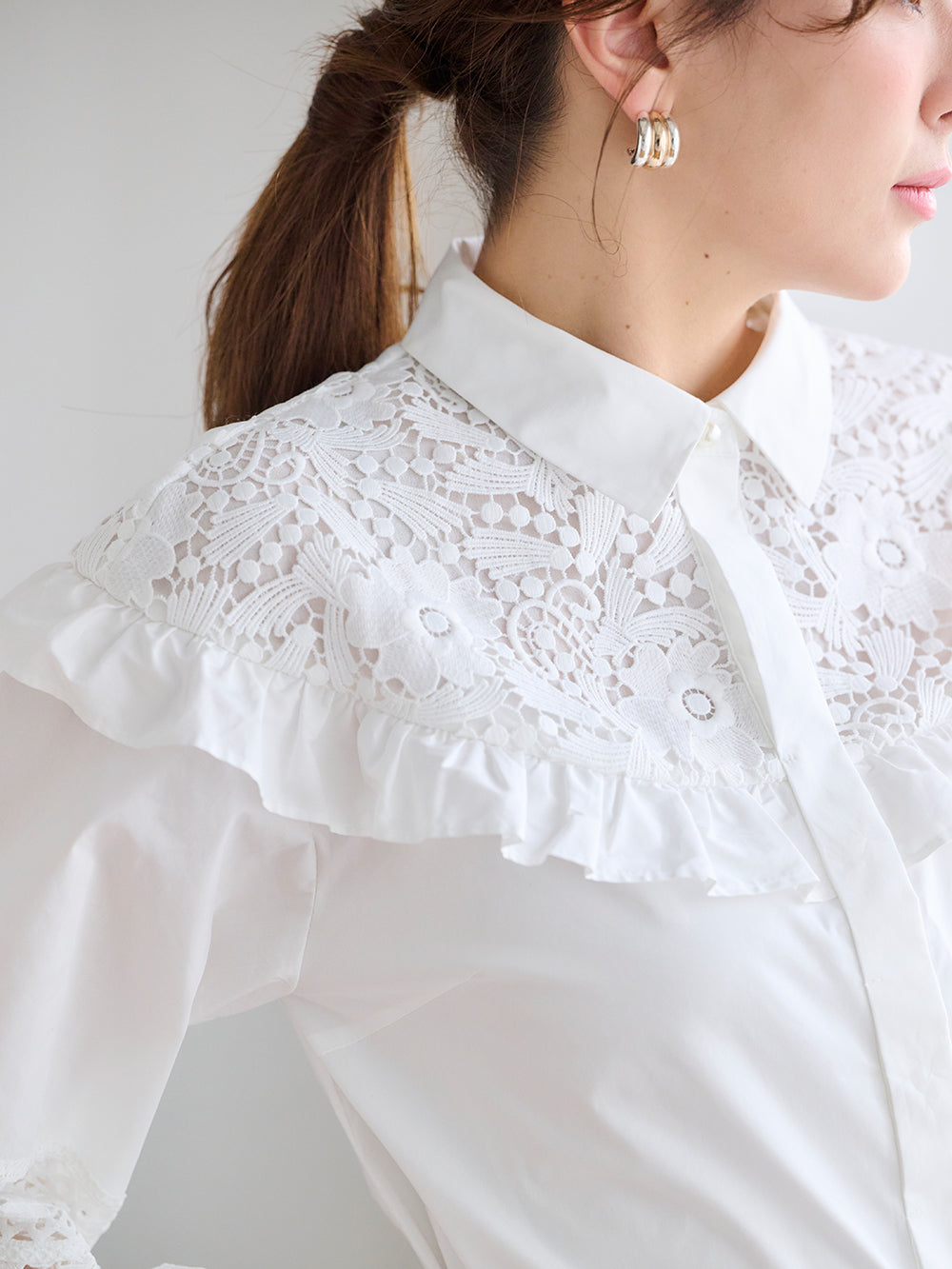 レースブラウス