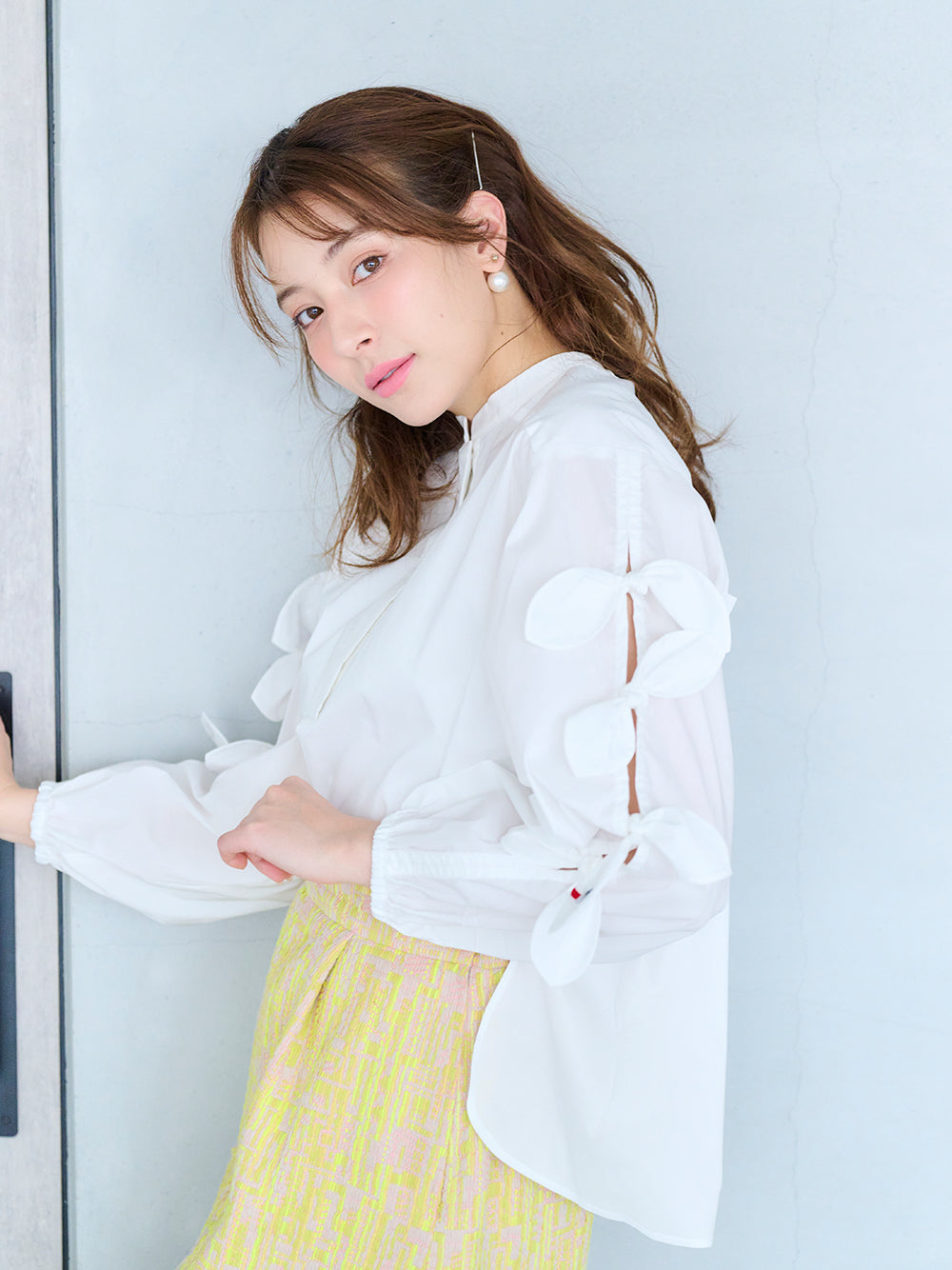 リボンスリットブラウス