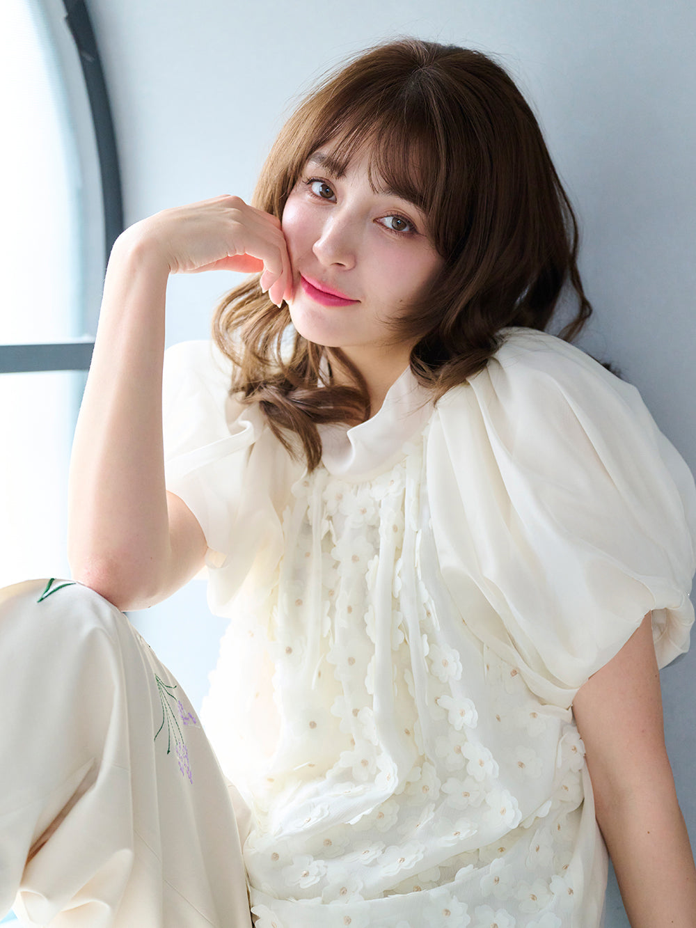 新品タグ付きチェスティ❤️お花トップス Chesty（チェスティ） tシャツ 「ZOZO限定」フラワーロゴTシャツ